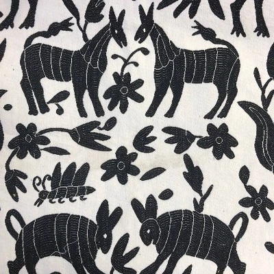 Bench in Pinata Tuxedo Black/White - Skyline Furniture 6 Bench in Pinata Tuxedo Black/White - Skyline Furniture - Image 4